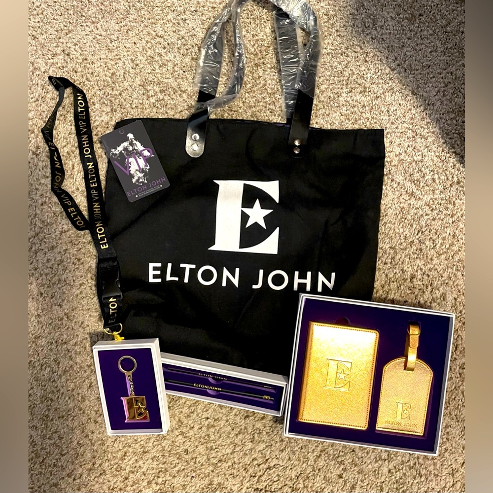 ELTON JOHN VIP FAREWELL TOUR Concert Tote bag & Memorabilia BUNDLE ALL NEW